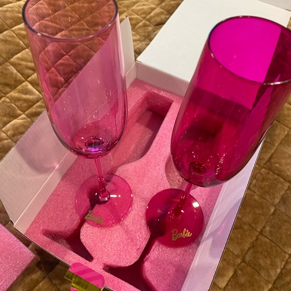 BARBIE x DRAGON champagne flutes- COLLECTABLE and 🩷OH SO FUN🩷see pic for deets - Picture 1 of 12